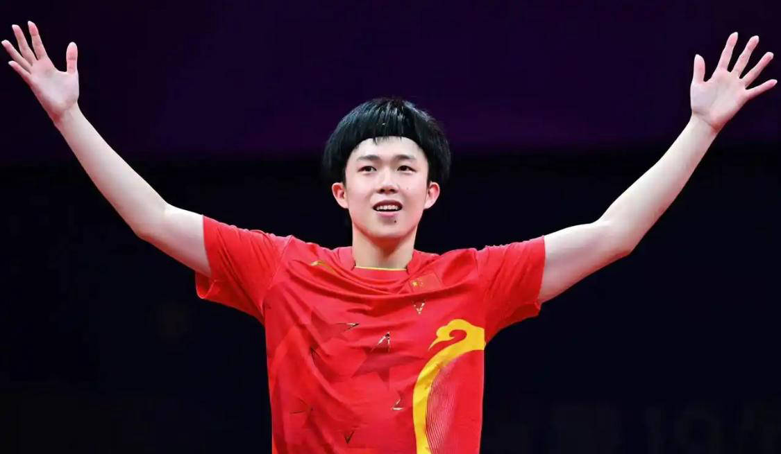 栏好奇地观 栏好奇地观