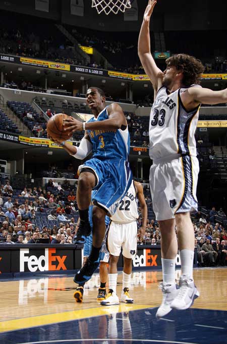 而在防守端 而在防守端